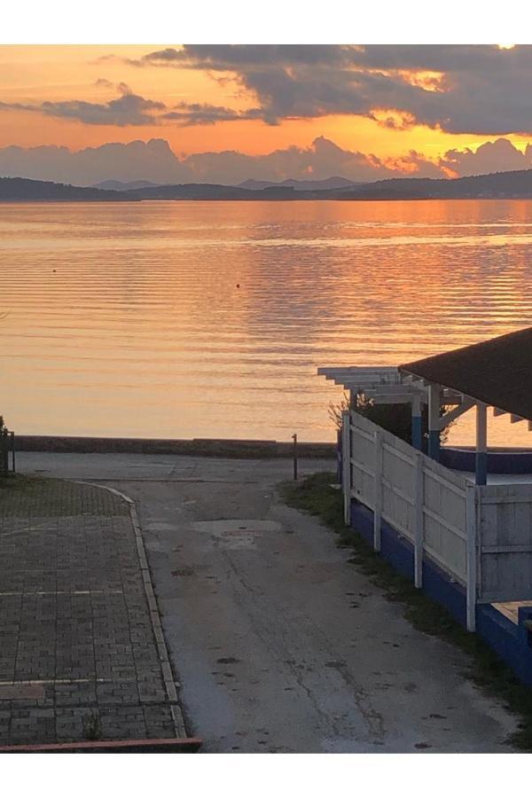 Beach Front Paradise Apartment Sukošan Εξωτερικό φωτογραφία